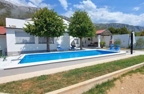Tribalj Villa | Infinity - Attractive villa for rest and relaxation