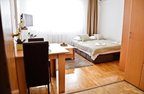 Grbavica Apartment | Iris