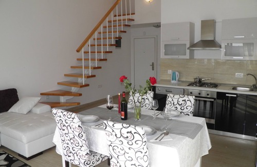 Dinjiska Apartment | Island Pag- seafront