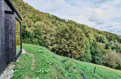 Olimje Cottage | Jarica, modern cottage on Tri Vile estate with an amazing view