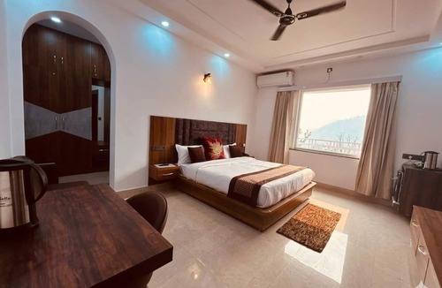 Rudraprayag Hotel | Jayati Palace Hotel