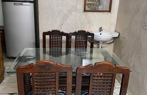 Dariyaganj Apartment | Jinis Cottage - Spacious 2 Bedroom Apartment in Central Delhi