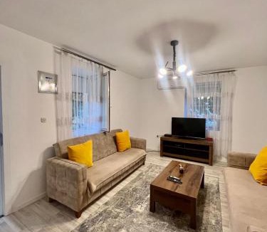 Pejë House | July Apartment