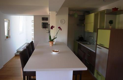 Veliko Trgovisce Apartment | Kaj-Lux