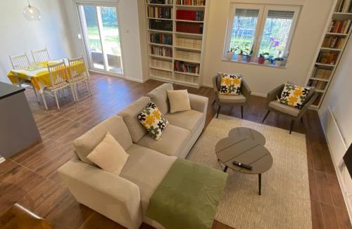 Zapresic Apartment | Kalamiri forest