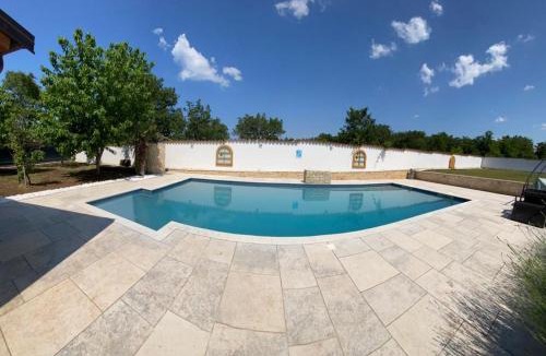 Lovrecica House | Kamena kuća sa privatnim bazenom