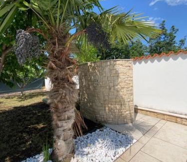 Lovrecica House | Kamena kuća sa privatnim bazenom