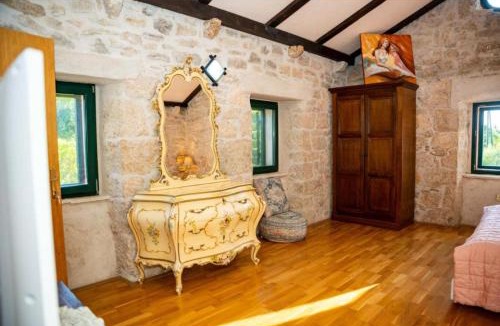 Drnis Villa | Kamena vila Rokovi dvori