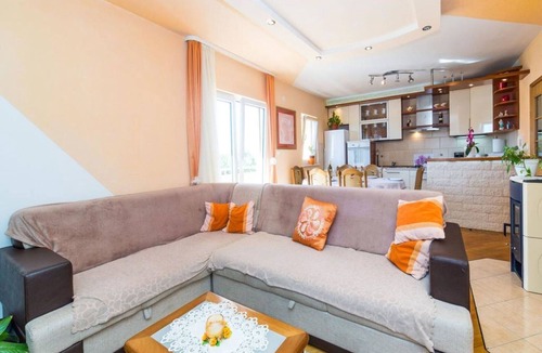 Kastel Luksic Villa | Kastel Luksic Scenic Villa with Pool - Fiver Bedroom Villa