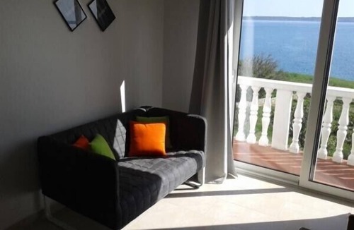 Rtina Apartment | Katarina - Traditional Two Bedroom Apartment with Sea View
