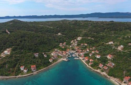 Knez House | Knež - Relaxing Apartments Near the Sea on Mali Iž