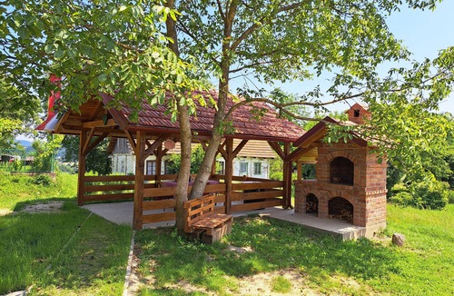 Konjscina House | Kokotova Hiža - One Bedroom Holiday Home with Terrace
