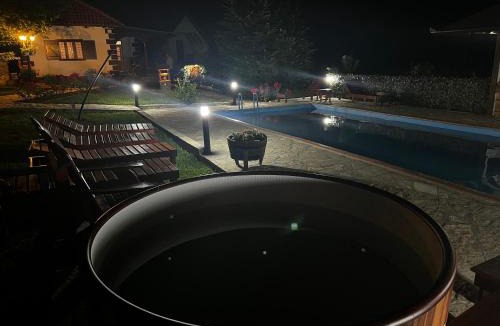 Berkovac Bed & Breakfast | Krcma U Planini