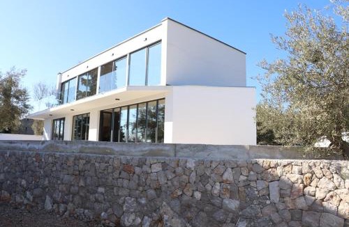 Linardici Villa | KRK, VILLA SOTTOVENTO WITH POOL, 8p