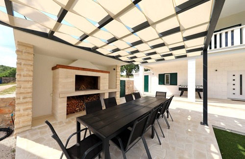 Krusevo Villa | Kruševo Pool Villa For 10