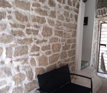 Betina House | Kuća Get