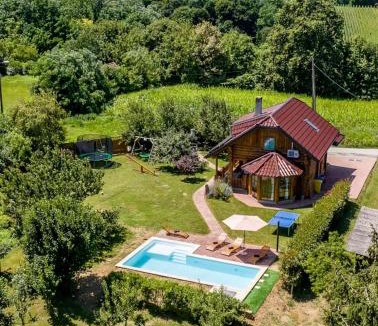 Ludbreg Cabin | Kuća lješnjaka