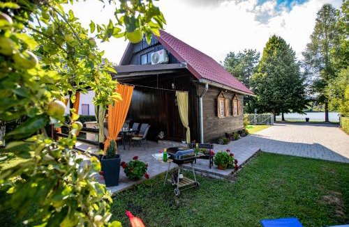 Ogulin House | KućA na obali Jezera Sabljaci.