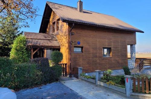 Ogulin House | Kuća za odmor ANAMARIJA