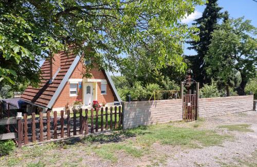 Opatovac House | Kuća za odmor Apathy