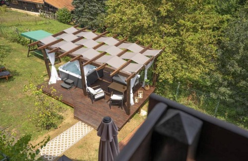 Bosiljevo House | Kuća za odmor Casa Huerta-Two Bedroom Holiday Home