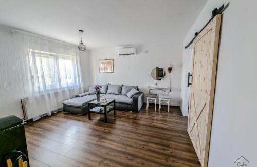 Sotin House | Kuća za odmor Fjaka