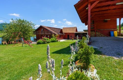 Ogulin Cabin | Kuća za odmor Jezero