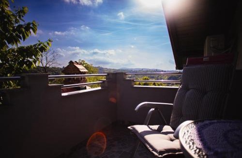 Varazdinske Toplice Apartment | KUĆA ZA ODMOR JURINO GNIJEZDO