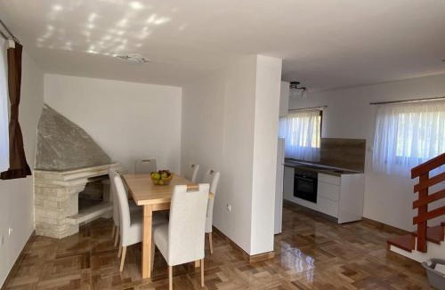 Veljun Apartment | Kuća za odmor Lotas