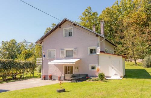 Karlovac House | Kuća za odmor Mažuran