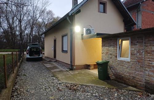 Inland Croatia Apartment | Kuća za odmor na rijeci Savi