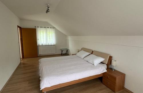 Trnovac House | Kuća za odmor NIMA