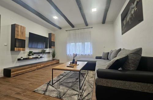Pleternica House | Kuća za odmor Oršulić