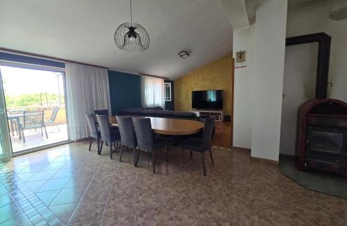 Unesic House | Kuća za odmor Rajčić