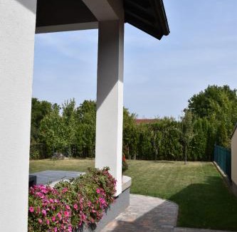 Nustar Apartment | Kuća za odmor „Slavonska Lola“