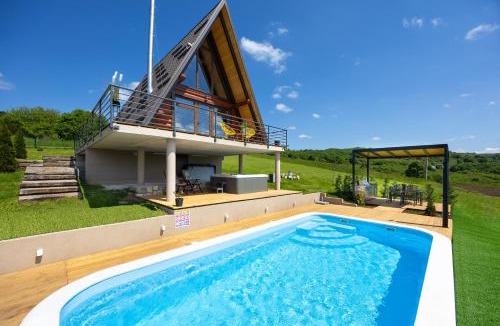 Brinje Villa | Kuća za odmor Sokolac