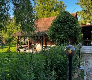 Koranski Brijeg House | Kuća za odmor Zora