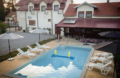 Velika Villa | Kuca za odmor Sljivik Stari by Villas Guide
