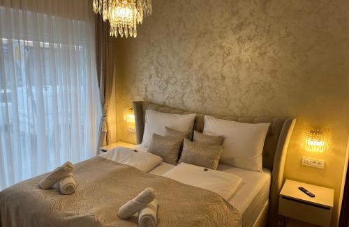 Nasice Bed & Breakfast | La Luna Deluxe Room with Pool & Jacuzzi, Bikes and Secured Parking