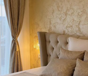 Nasice Villa | La Luna Royal Deluxe Luxury House with Pool & Jacuzzi, Bikes and Secured Parking