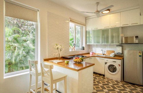 Reis Magos Apartment | La Mer by The Blue Kite - 1, 2, 3 BHK and studio Apartment, Pool, Kitchen, Pool Table, Wifi & Security, 10 mins to Candolim Beach & 5 mins to Casino