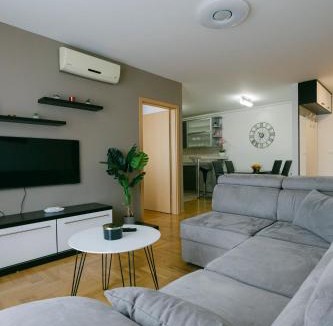 Novi Zagreb Apartment | Ladenta apartman*
