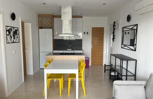 Podglavica Apartment | Lady A Apartment Jacuzzi Garden Outdoor Kitchen