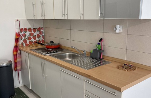 Zagreb Apartment | Large Modern 75m2 Flat and Free Parking