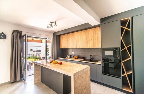 Svetvincenat Villa | Large Split-Level Villa, A/C, Private Pool, Summer Kitchen - A short walk to Medieval Svetvincenat!
