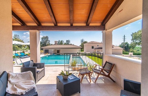 Svetvincenat Villa | Large Split-Level Villa, A/C, Private Pool, Summer Kitchen - A short walk to Medieval Svetvincenat!
