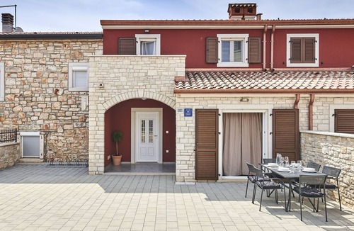 Babici Villa | Last Minute Gemütliche Familienvilla nur Wenige Kilometer vom Meer Entfernt