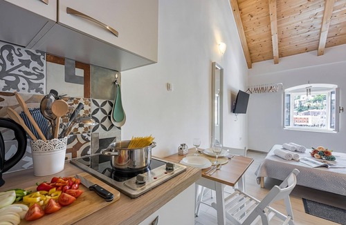 Cove Murtar Apartment | Lasta Lošinj Town