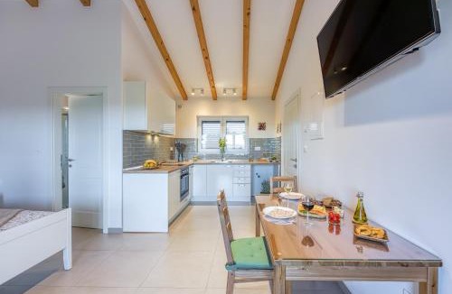 Kringa Apartment | LAVANDA - Cozy Apt in the Green Heart of Istria