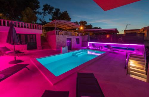 Okrug Donji House | Lavanda Residence with Heated Pool Trogir Split